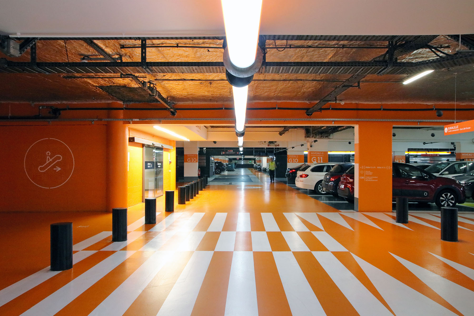 Indoor Print & Graphics